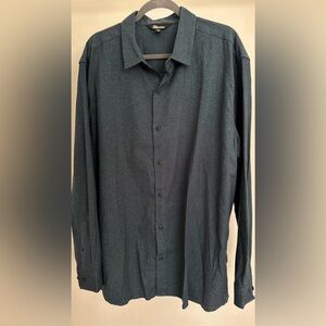 The Commons long sleeve casual shirt size XXL.